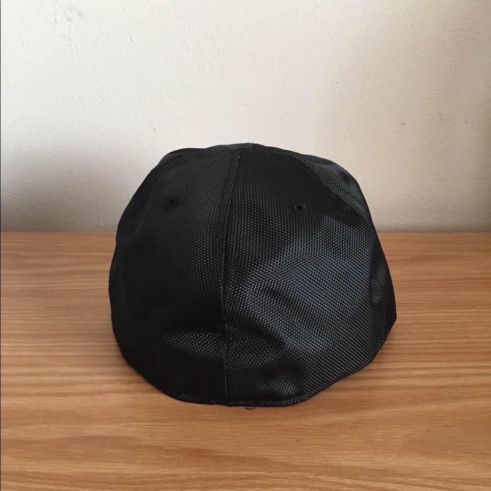 New Era Kaiser Club Fitted Cap - Picture 7 of 7